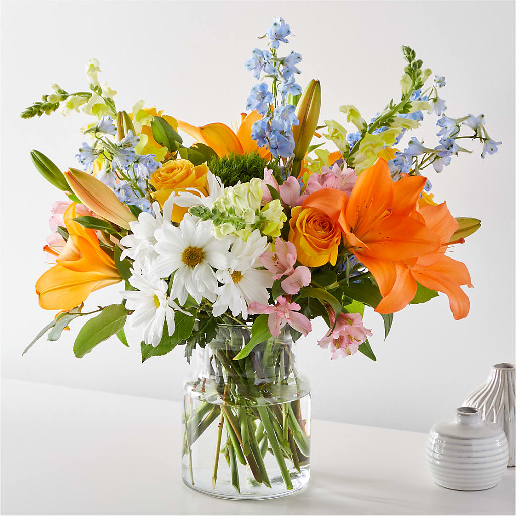 Sun Salutation Bouquet – POTTING BENCH FLORIST & GIFTS, Fairhaven MA