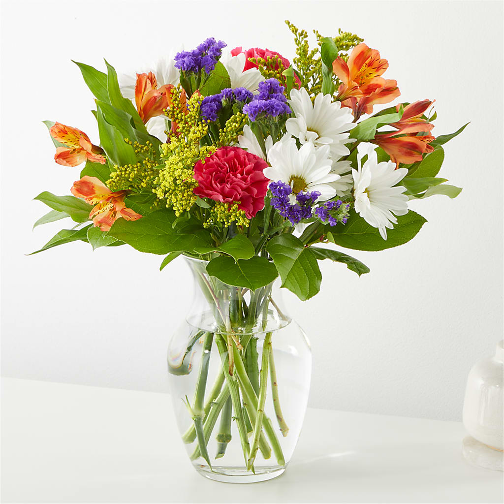 Oopsie Daisy Bouquet – POTTING BENCH FLORIST & GIFTS, Fairhaven MA