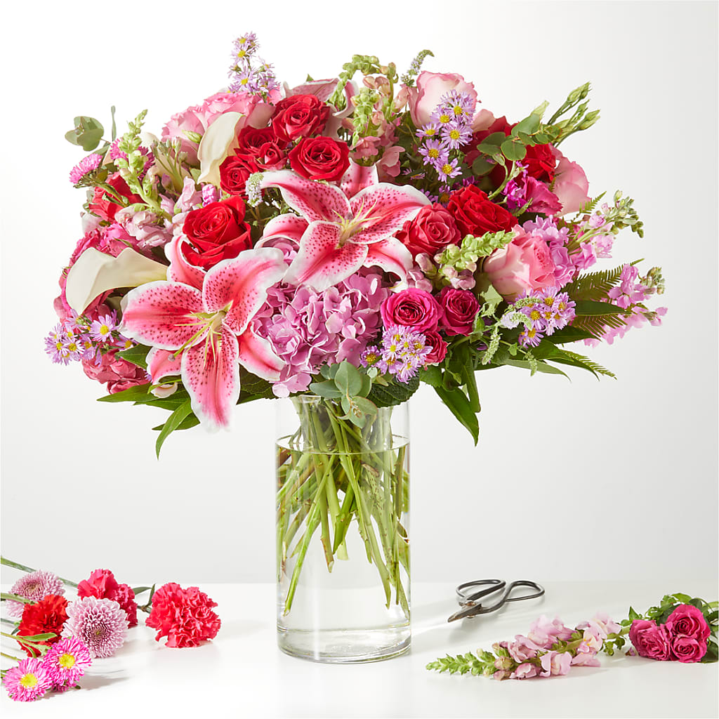 Swooning Over You - A Luxury Florist Original – POTTING BENCH FLORIST & GIFTS, Fairhaven MA