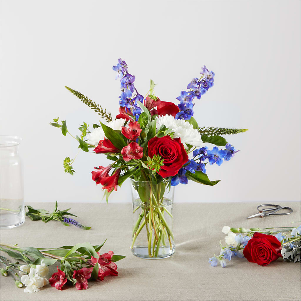 Star Spangled - A Florist Original – POTTING BENCH FLORIST & GIFTS, Fairhaven MA