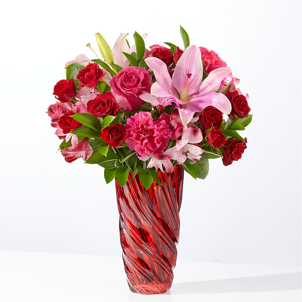 In Love Bouquet with Luxe Swirl Vase – POTTING BENCH FLORIST & GIFTS, Fairhaven MA