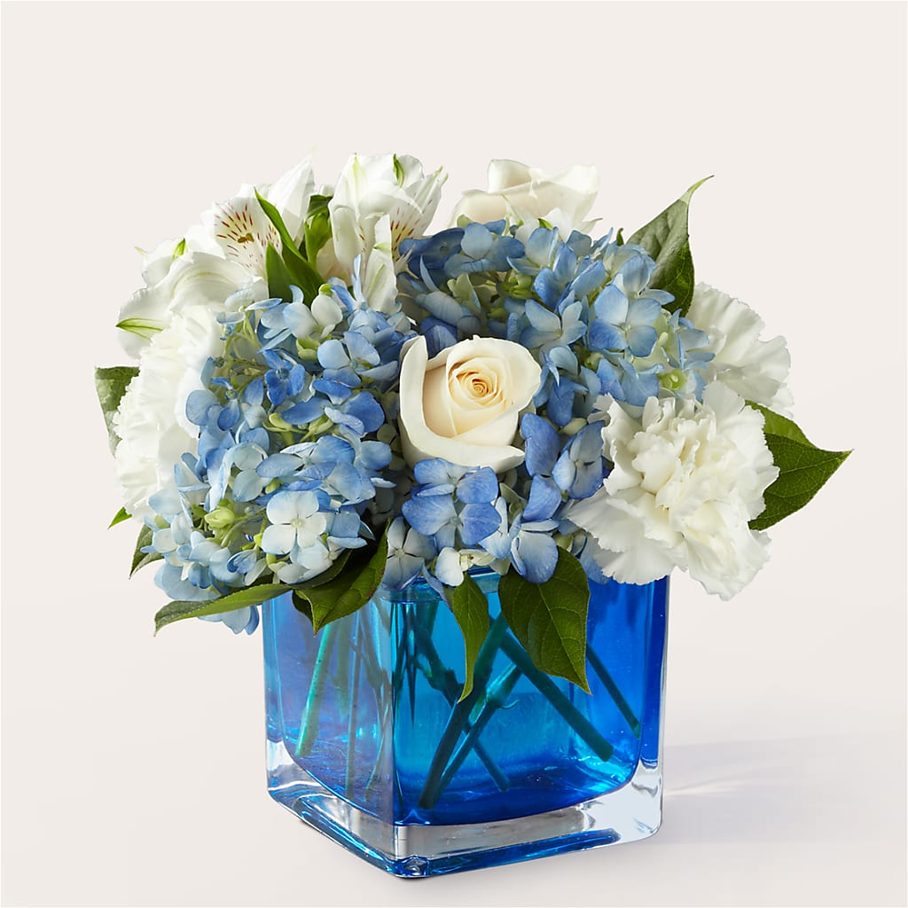 Soothing Waters Bouquet – POTTING BENCH FLORIST & GIFTS, Fairhaven MA