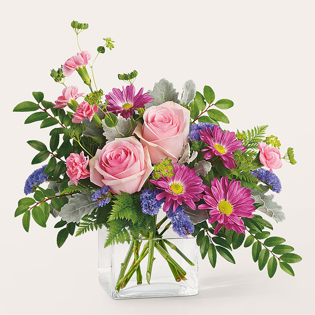 Starlet Bouquet – POTTING BENCH FLORIST & GIFTS, Fairhaven MA