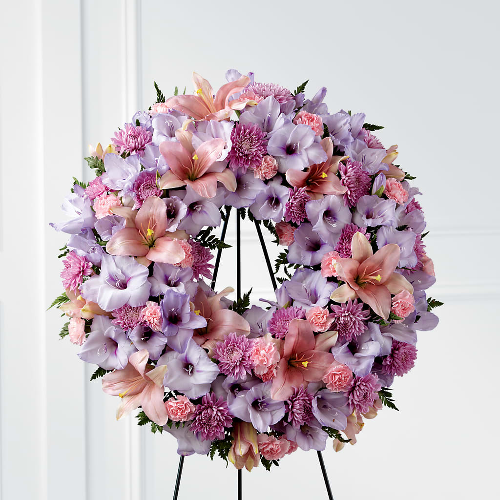 Beloved Friend Wreath – POTTING BENCH FLORIST & GIFTS, Fairhaven MA