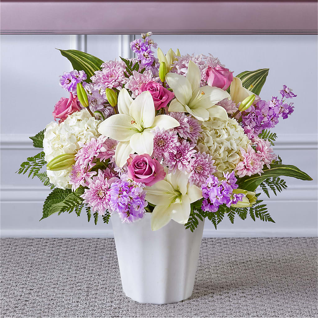 Heaven Sent Floor Basket – POTTING BENCH FLORIST & GIFTS, Fairhaven MA