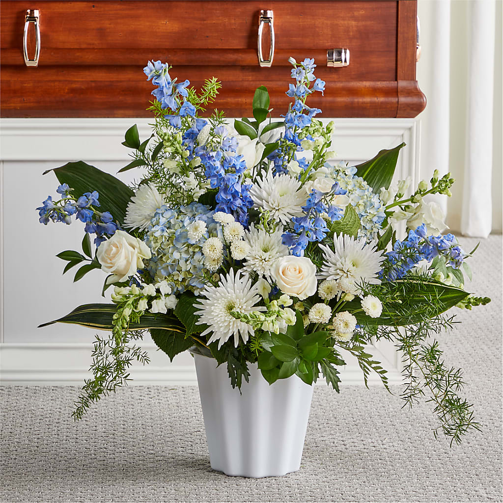 Everlasting Memories Floor Basket – POTTING BENCH FLORIST & GIFTS, Fairhaven MA