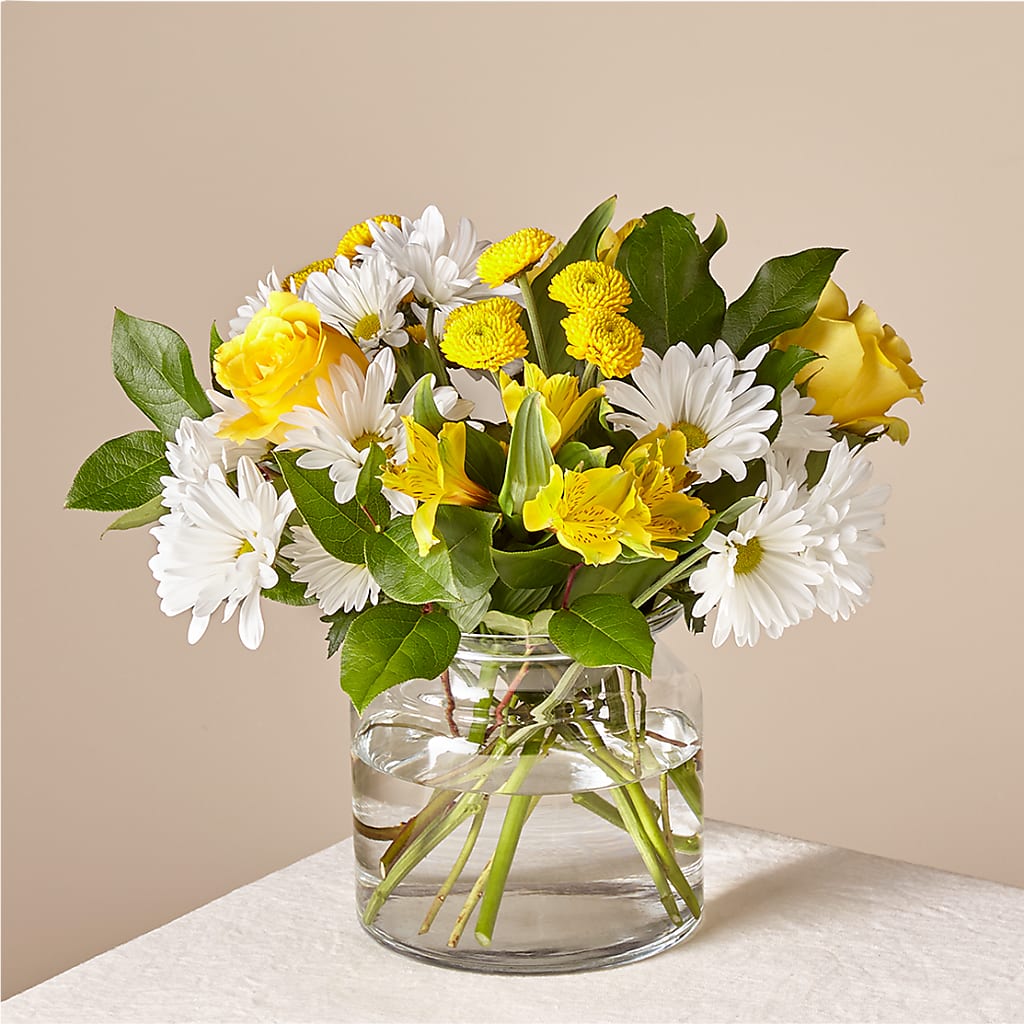 Sunny Sentiments Bouquet – POTTING BENCH FLORIST & GIFTS, Fairhaven MA