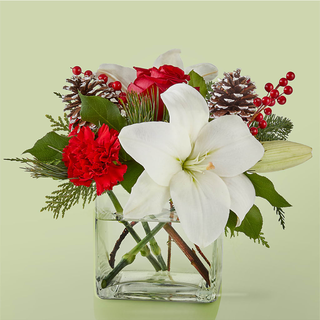 Glistening Icicles Bouquet – POTTING BENCH FLORIST & GIFTS, Fairhaven MA