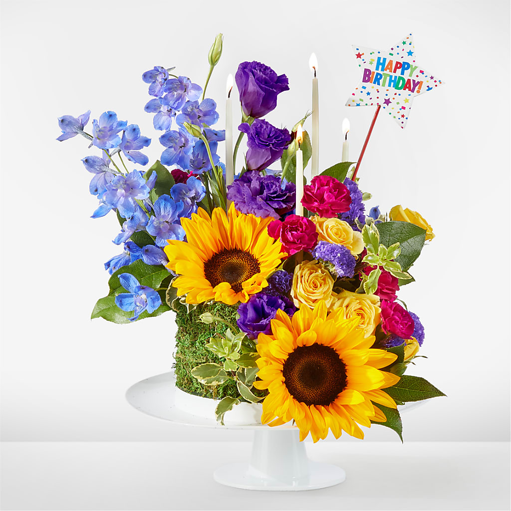 Star of the Day Floral Cake – POTTING BENCH FLORIST & GIFTS, Fairhaven MA
