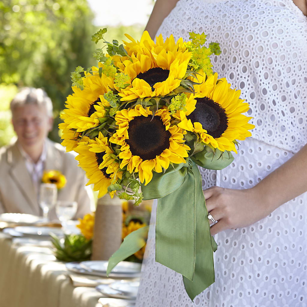 Free Spirit Bouquet – POTTING BENCH FLORIST & GIFTS, Fairhaven MA