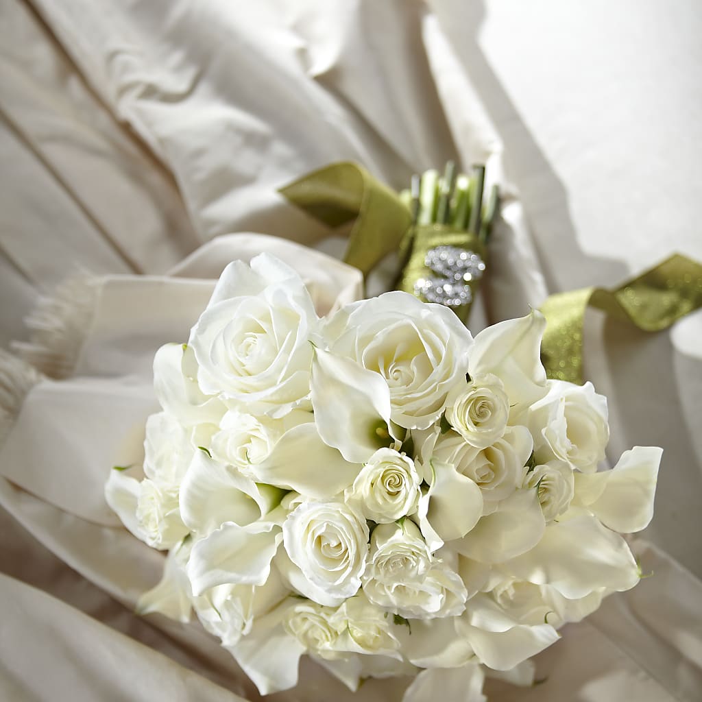 Serene Highness Bouquet – POTTING BENCH FLORIST & GIFTS, Fairhaven MA