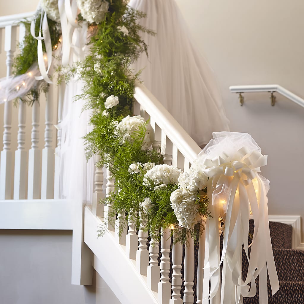 Champagne Dreams Garland – POTTING BENCH FLORIST & GIFTS, Fairhaven MA