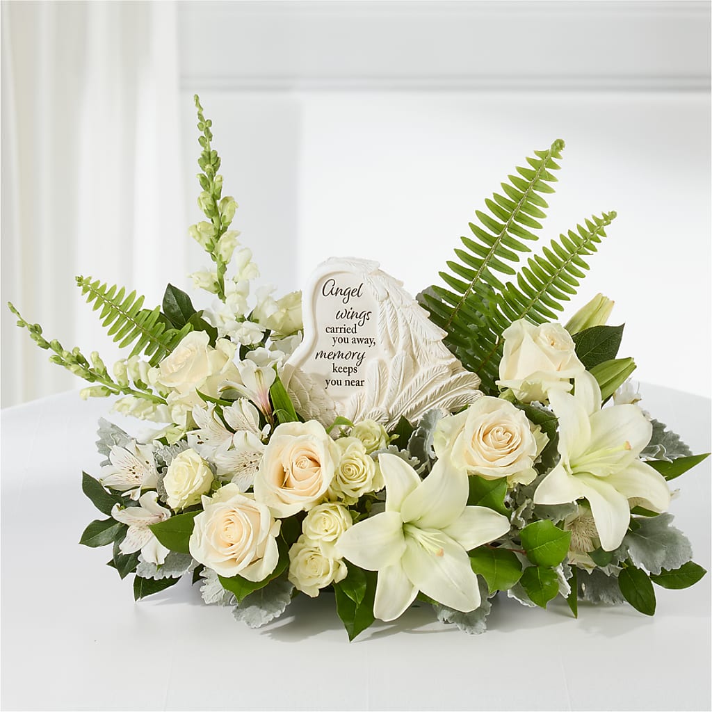 Holding You Close Arrangement – POTTING BENCH FLORIST & GIFTS, Fairhaven MA