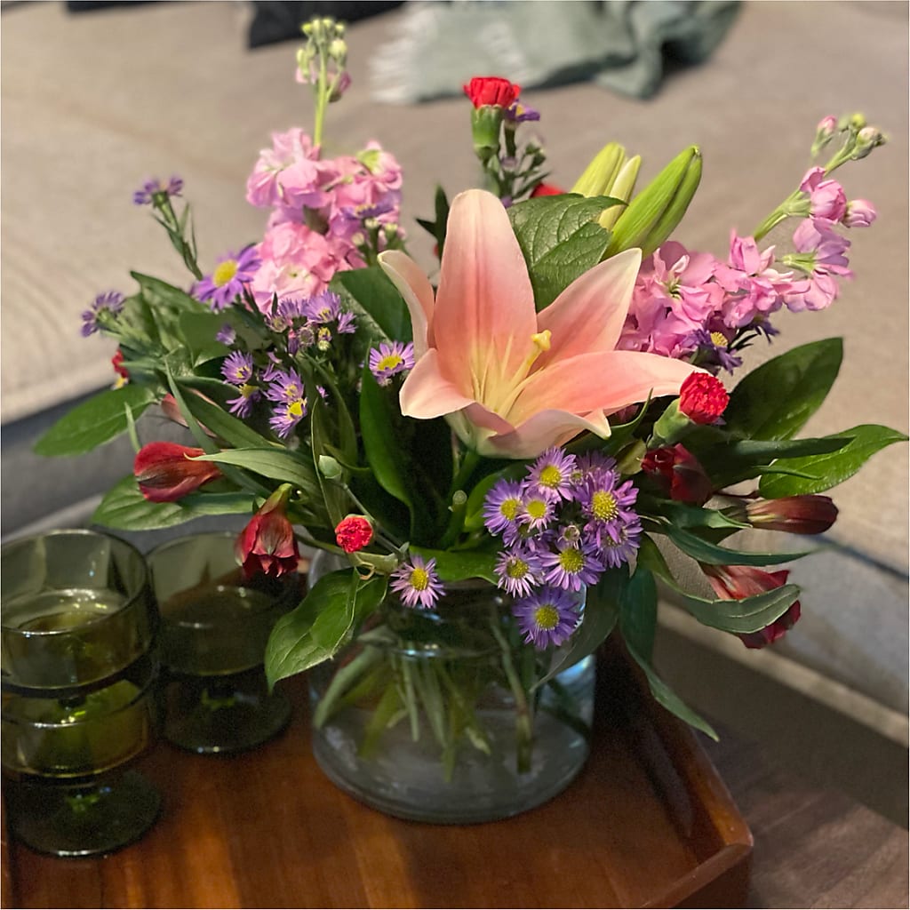 Romantique Bouquet – POTTING BENCH FLORIST & GIFTS, Fairhaven MA