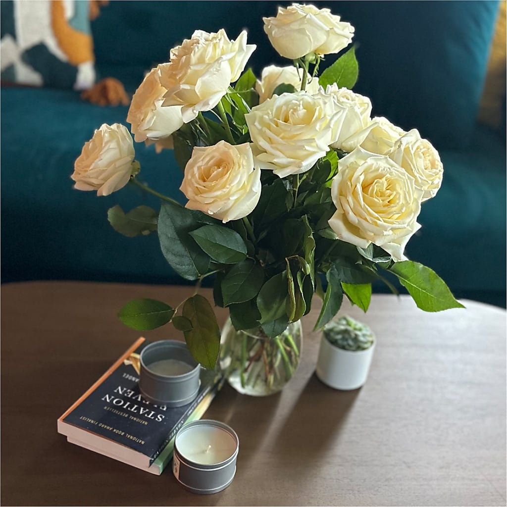 Long Stem Yellow Rose Bouquet – POTTING BENCH FLORIST & GIFTS, Fairhaven MA