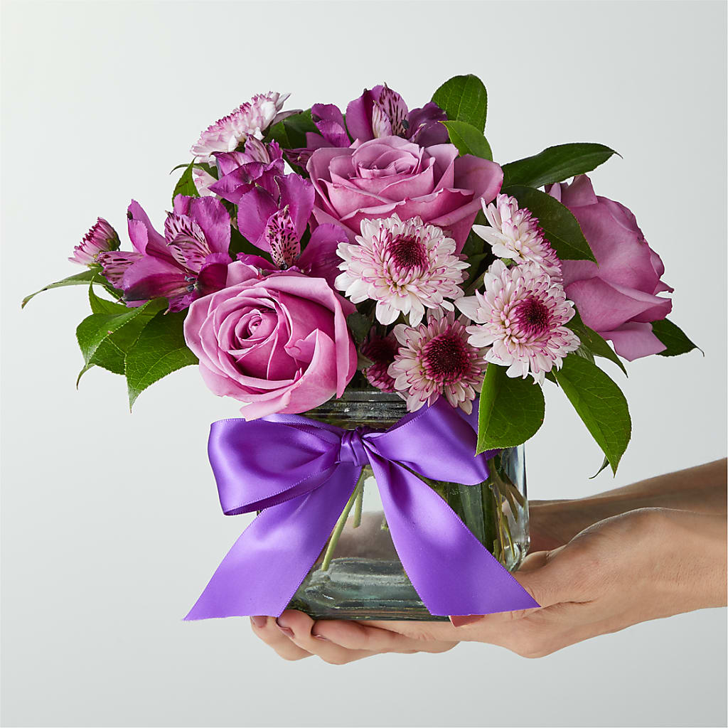 Sugarplum Bouquet – POTTING BENCH FLORIST & GIFTS, Fairhaven MA