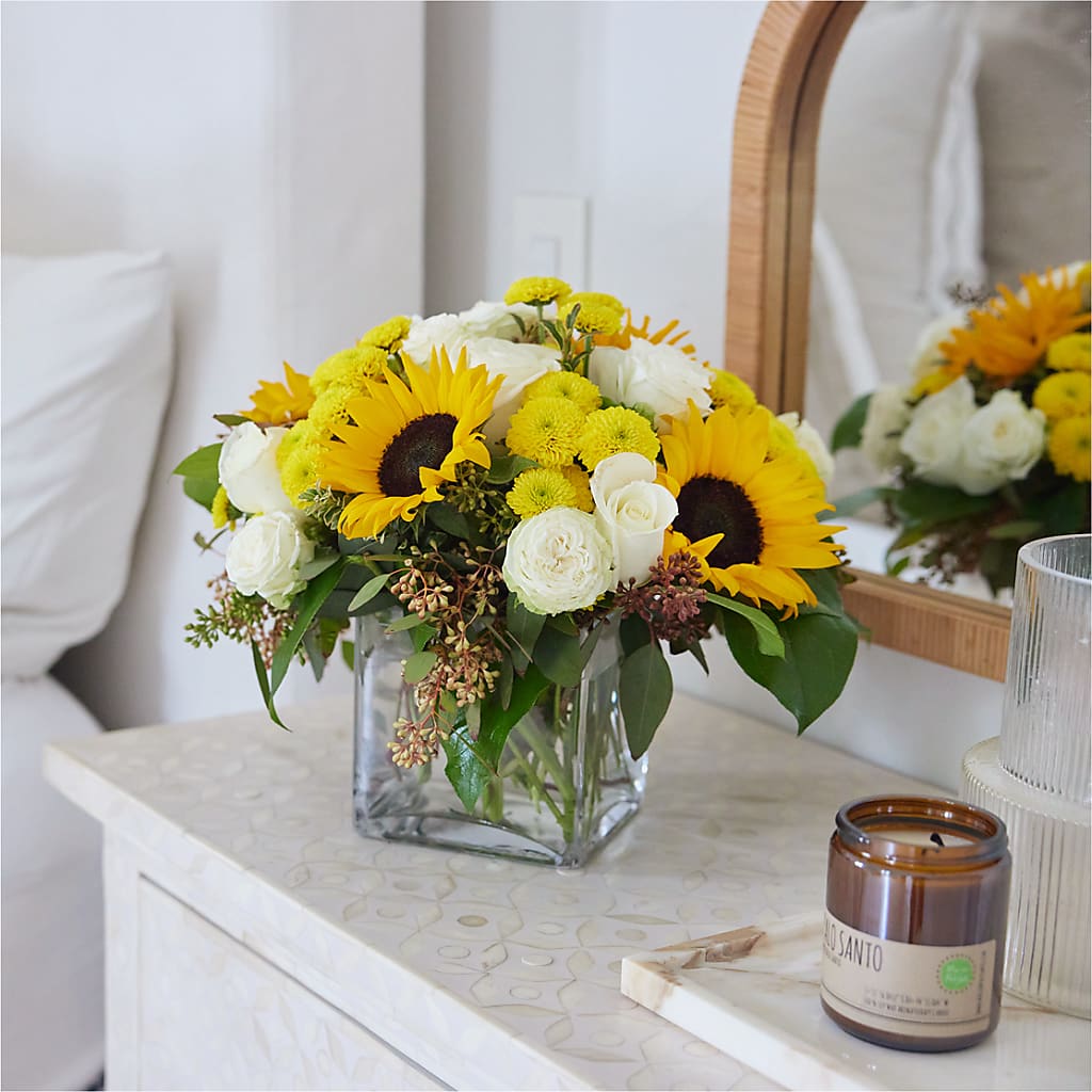 Luminous Morning Bouquet – POTTING BENCH FLORIST & GIFTS, Fairhaven MA