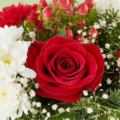 Chance of Flurries Bouquet – POTTING BENCH FLORIST & GIFTS, Fairhaven MA