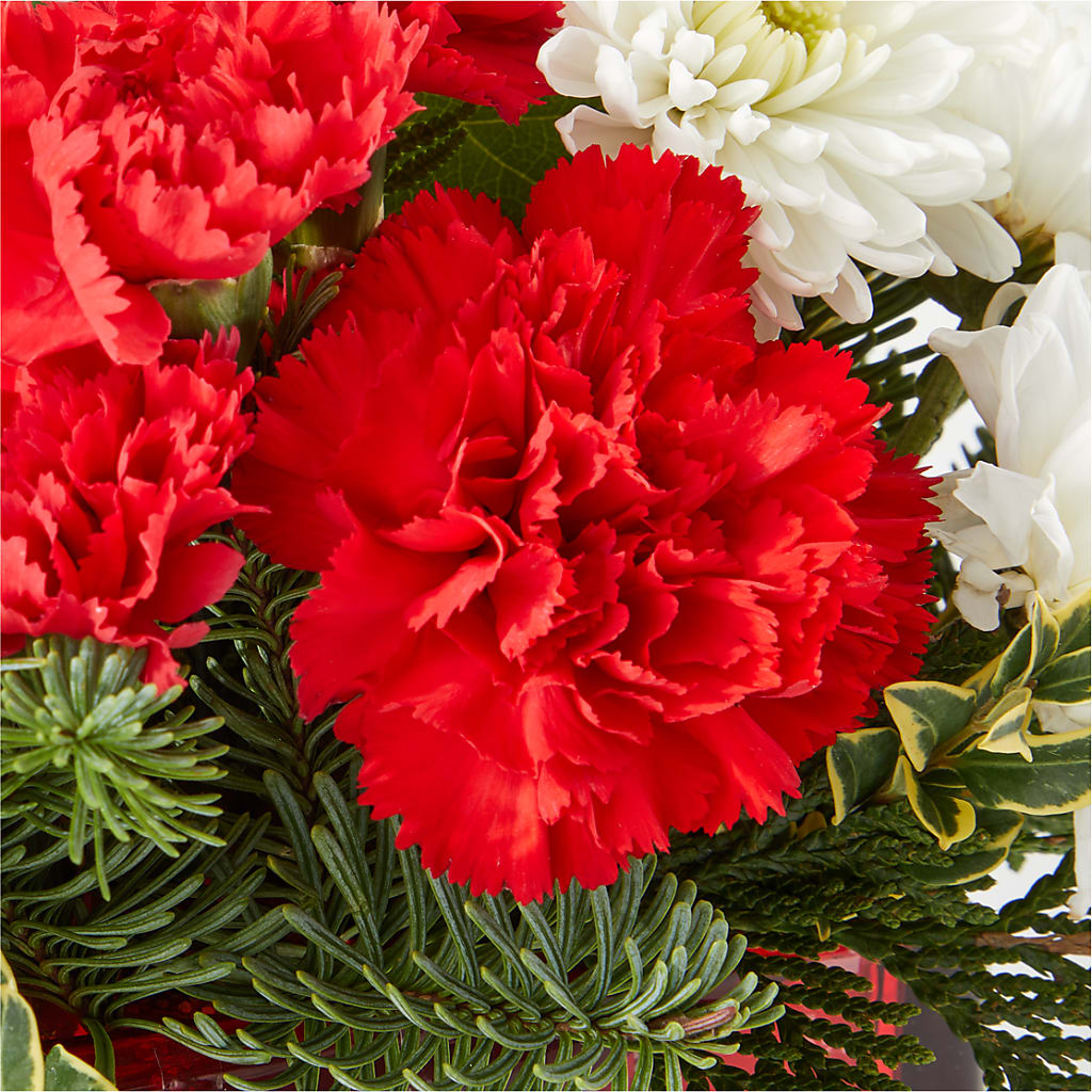 Christmas Market Bouquet – POTTING BENCH FLORIST & GIFTS, Fairhaven MA