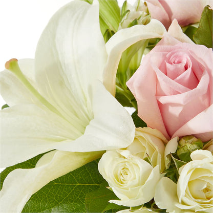 Kindhearted Bouquet – POTTING BENCH FLORIST & GIFTS, Fairhaven MA