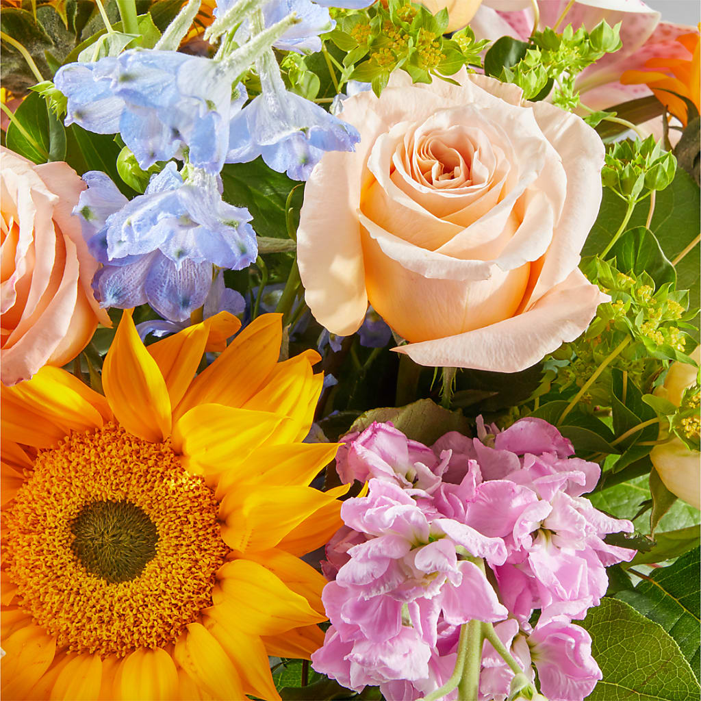 Dreamy Meadows Bouquet – POTTING BENCH FLORIST & GIFTS, Fairhaven MA