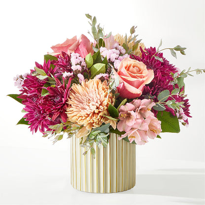 Berry Cobbler Bouquet with Ivory Vase – POTTING BENCH FLORIST & GIFTS, Fairhaven MA