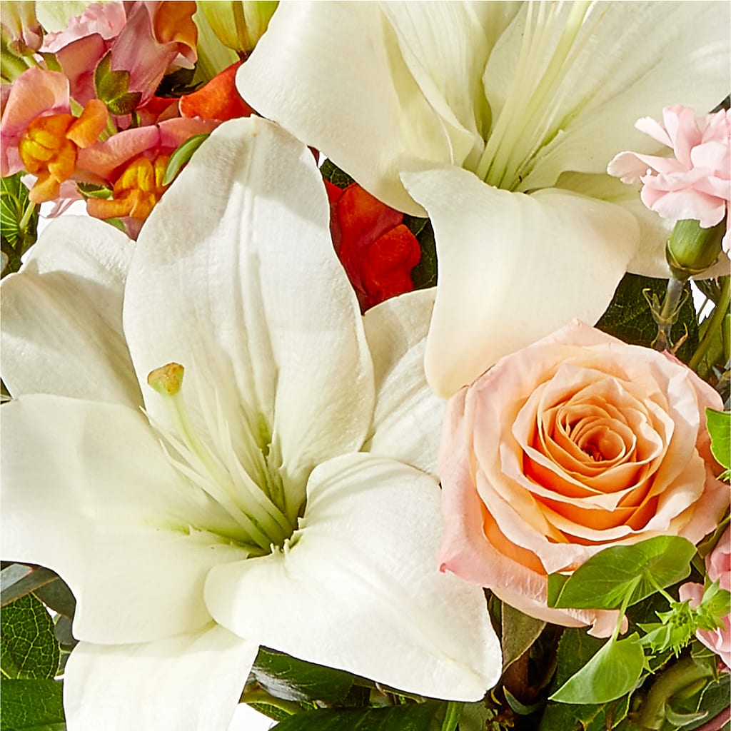 Grapefruit Splash Bouquet – POTTING BENCH FLORIST & GIFTS, Fairhaven MA