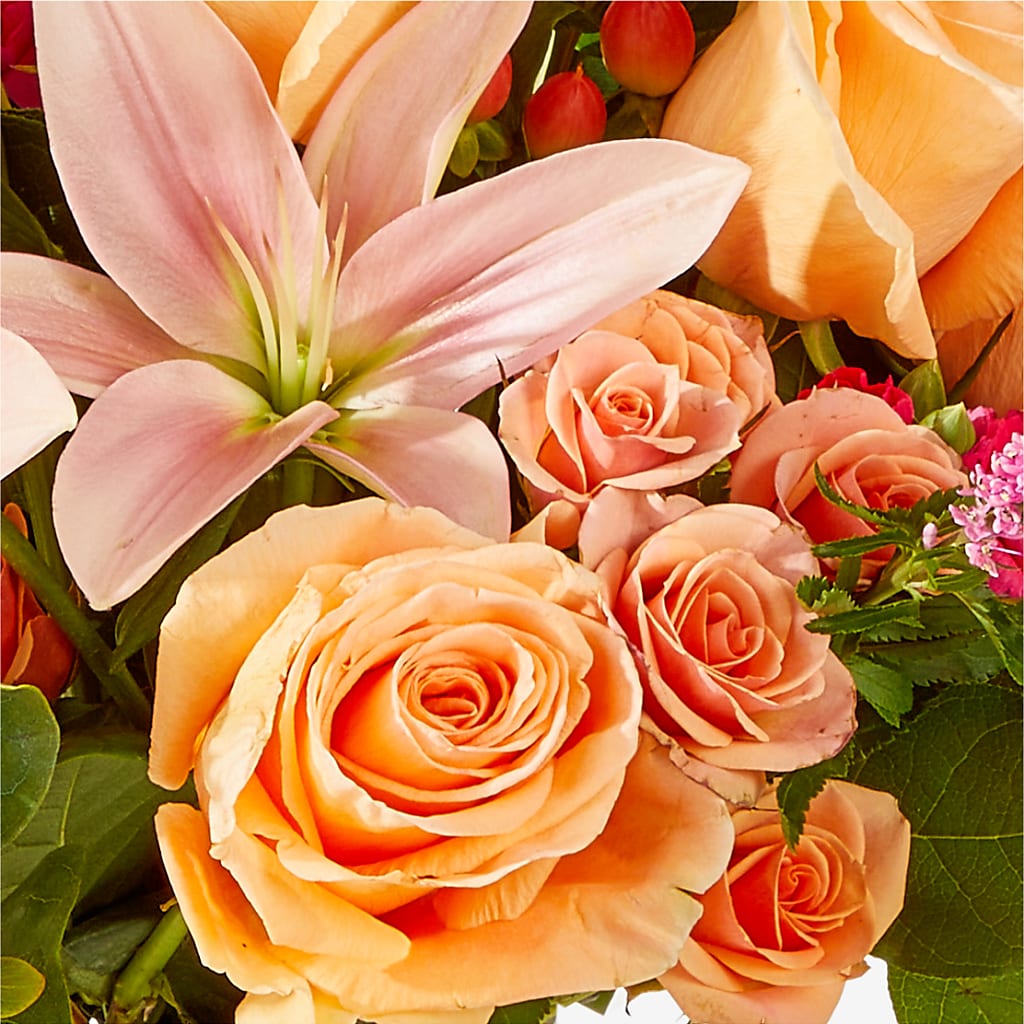 Bisous Bouquet – POTTING BENCH FLORIST & GIFTS, Fairhaven MA