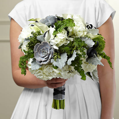 Sweet Innocence Bouquet – POTTING BENCH FLORIST & GIFTS, Fairhaven MA