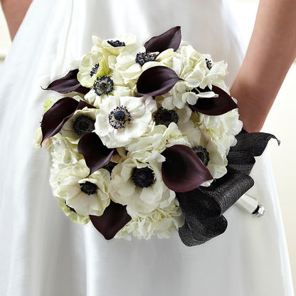 To Have and To Hold Bouquet – POTTING BENCH FLORIST & GIFTS, Fairhaven MA
