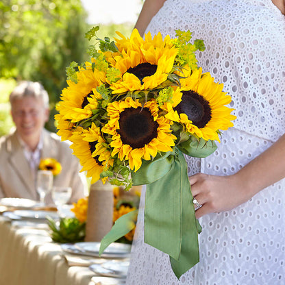 Free Spirit Bouquet – POTTING BENCH FLORIST & GIFTS, Fairhaven MA